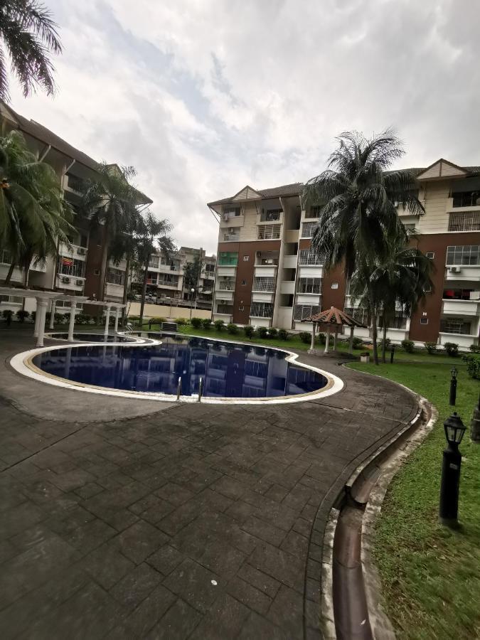My Place Apartment Subang Jaya Exteriör bild