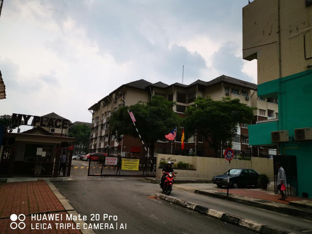 My Place Apartment Subang Jaya Exteriör bild