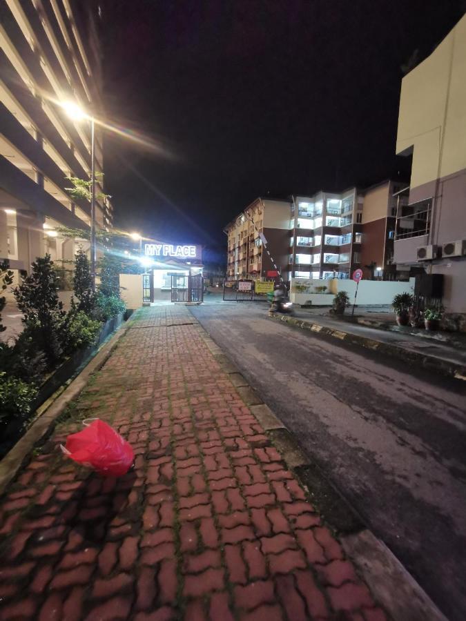 My Place Apartment Subang Jaya Exteriör bild